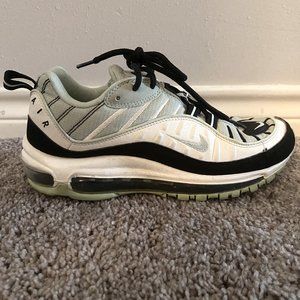 Nike Air Max 98 Pistachio Frost Mint Green Women's Size 8.5